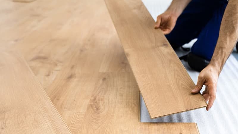 Estilo y funcionalidad: elige el suelo laminado